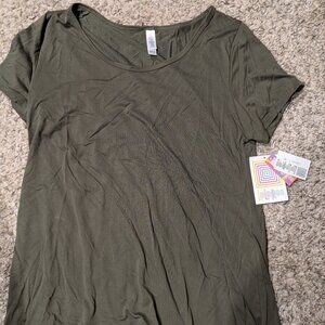 Lularoe Medium Tshirt - Green